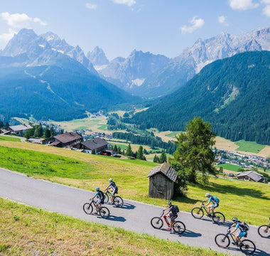 <strong>Your Ultimate Guide to Europe’s Summer Cycling Hotspots and Sunglasses That Deliver</strong>